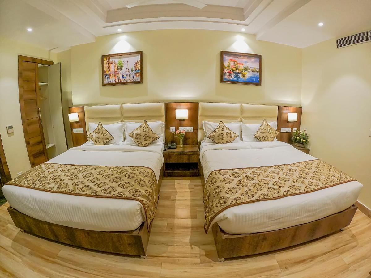 Hotel Hira Inn-10Mins From Railway Station & Bus Station Prayagraj Ngoại thất bức ảnh