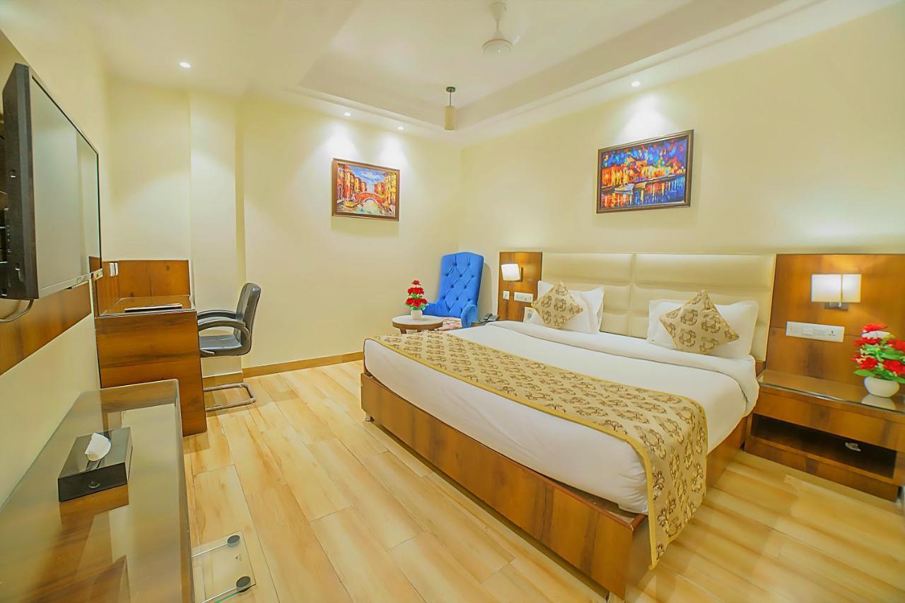 Hotel Hira Inn-10Mins From Railway Station & Bus Station Prayagraj Ngoại thất bức ảnh