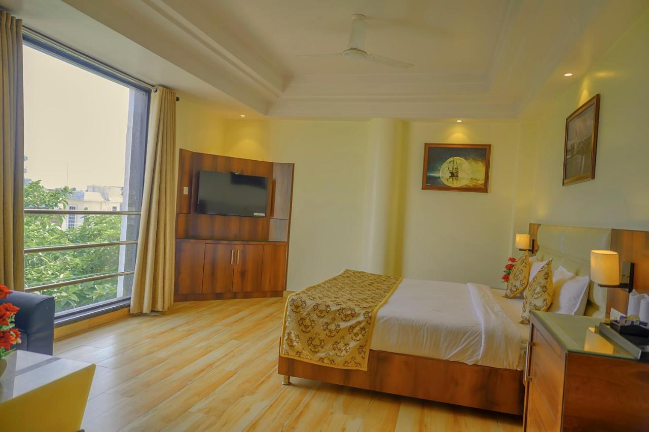 Hotel Hira Inn-10Mins From Railway Station & Bus Station Prayagraj Ngoại thất bức ảnh