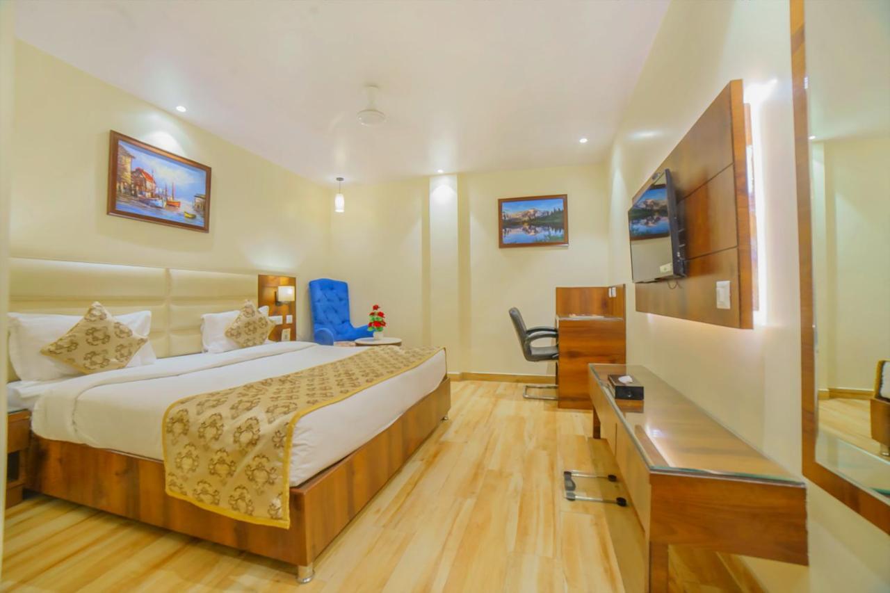 Hotel Hira Inn-10Mins From Railway Station & Bus Station Prayagraj Ngoại thất bức ảnh